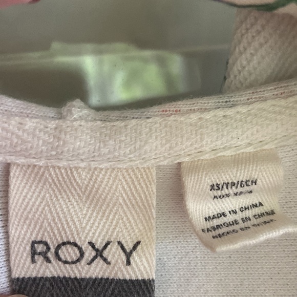 ROXY PONCHO ๐๐๏ธ - Picture 2 of 9